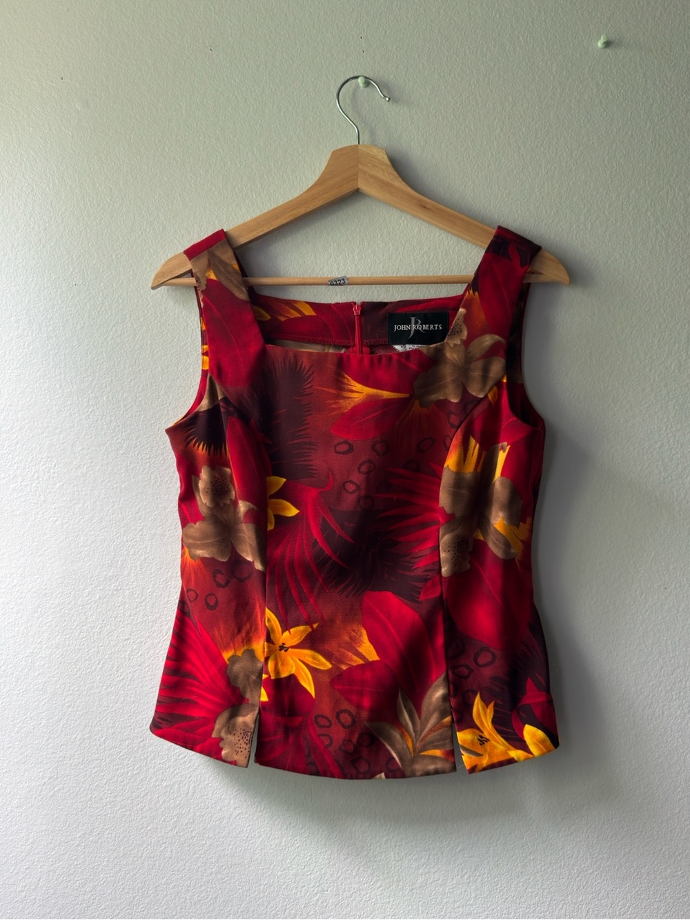 John Roberts Vintage Red Tropical Floral Tank Top Sleeveless Blouse Size 6